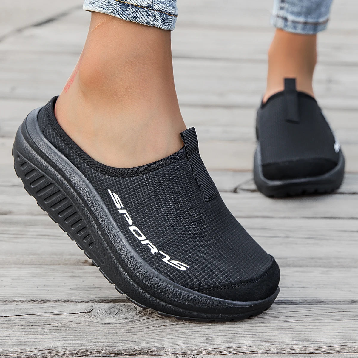 Breathable Mesh Womens Sports Shoes With Toe Cap For Summer