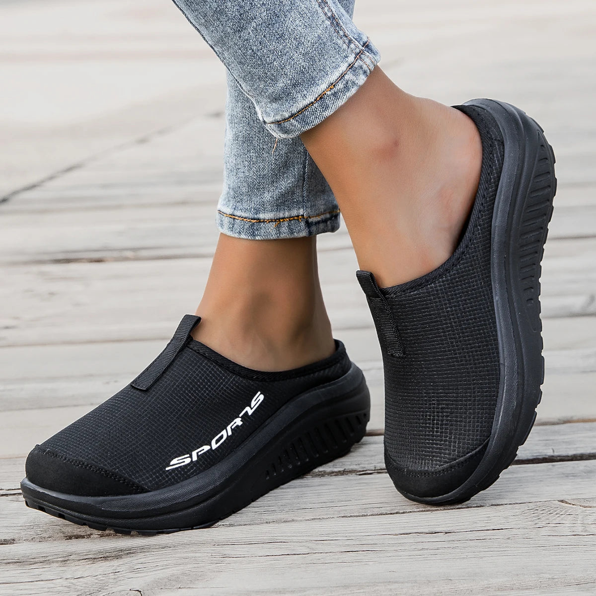 Breathable Mesh Womens Sports Shoes With Toe Cap For Summer